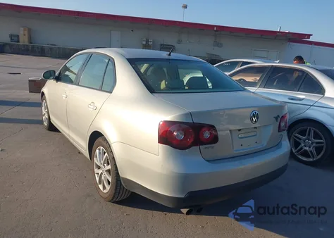 2010 Volkswagen Jetta Limited Edition from USA, damaged, VIN 3VWRX7AJ8AM142028